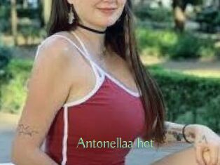 Antonellaa_hot