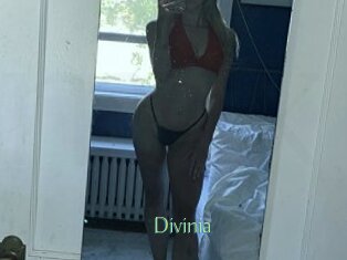 Divinia