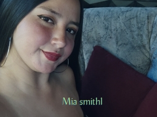 Mia_smithl