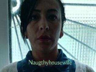 Naugthy_housewife