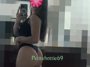 Petitehottie69