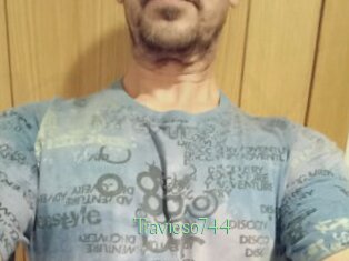 Travieso744
